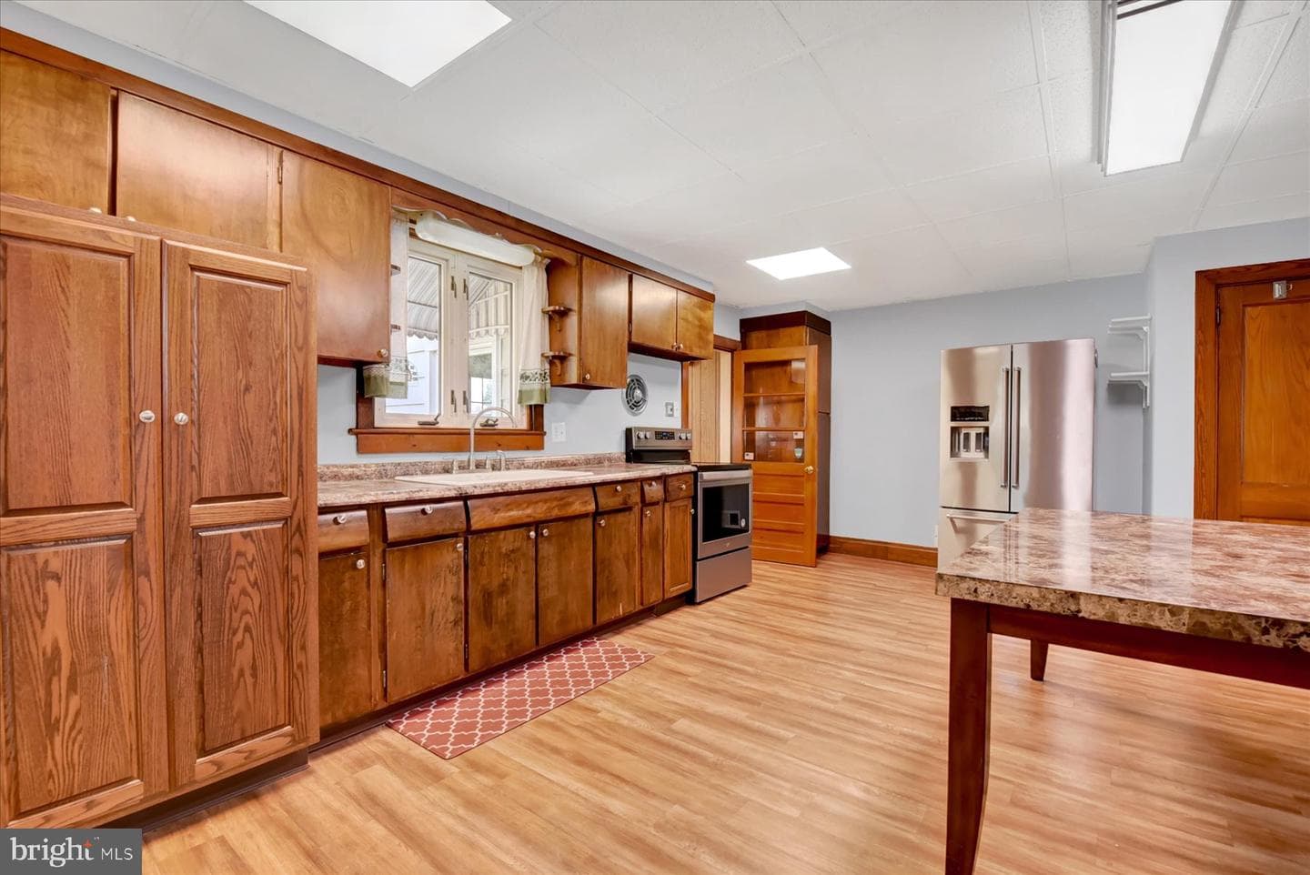 632 Highland Street photo 7
