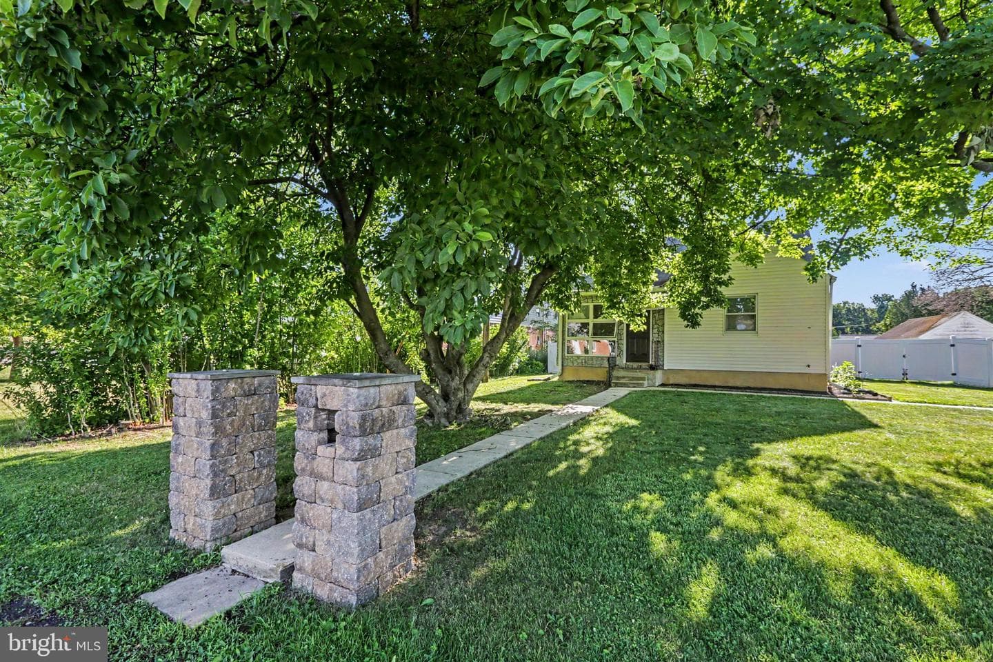 511 S Arlington Avenue photo 1