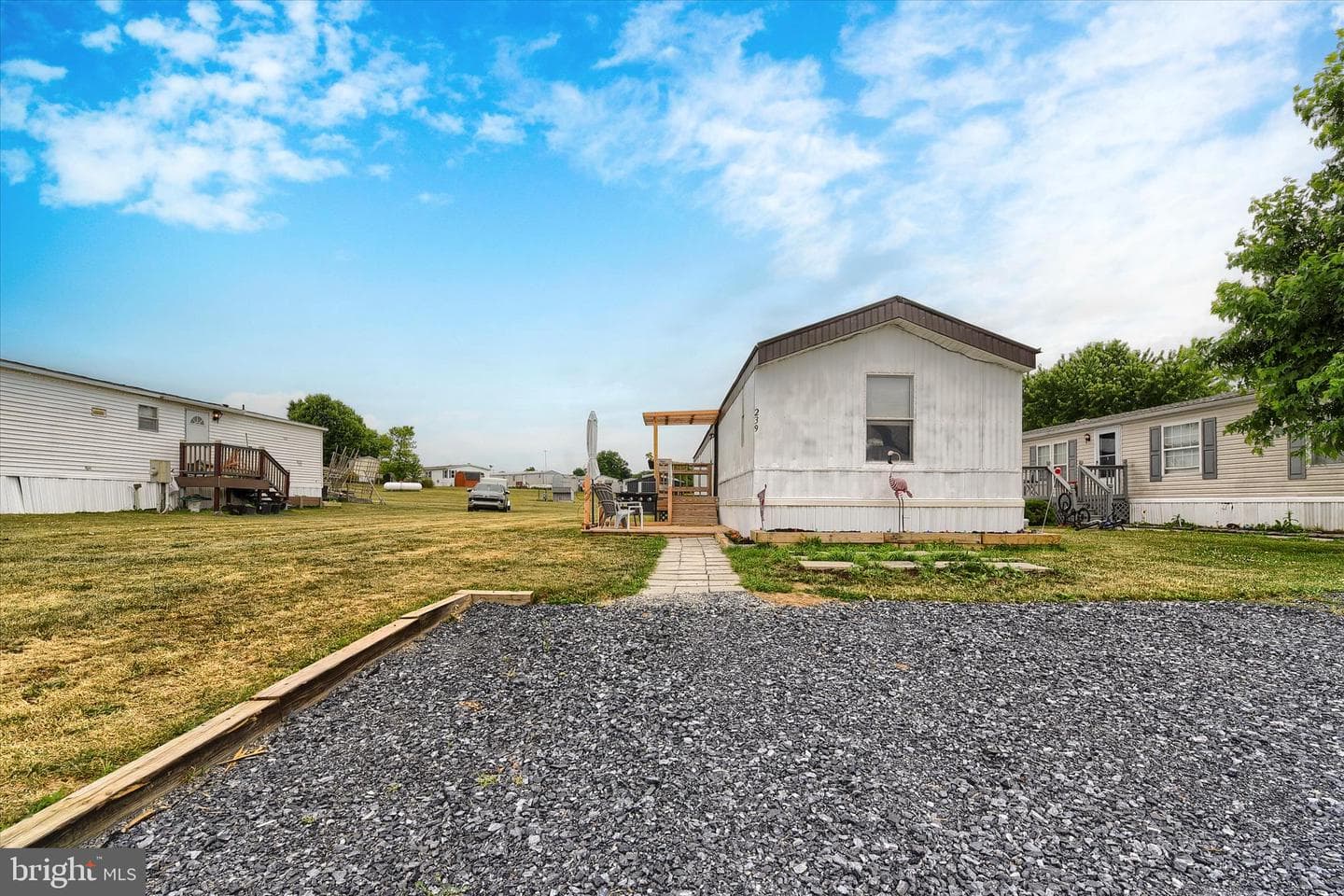 239 Saginaw Street photo 3