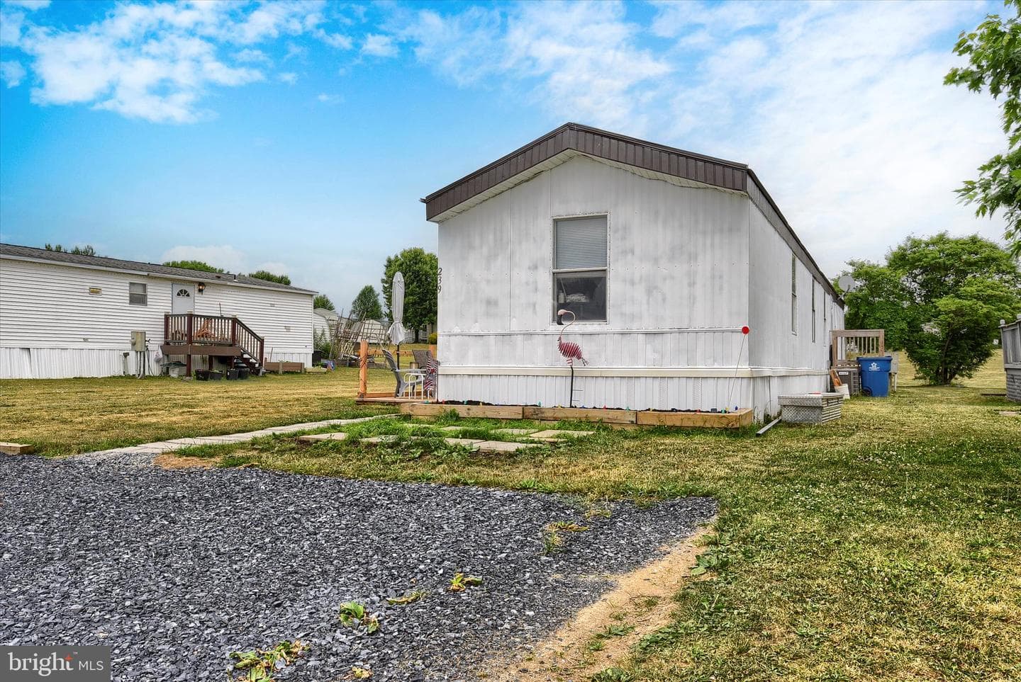 239 Saginaw Street photo 5