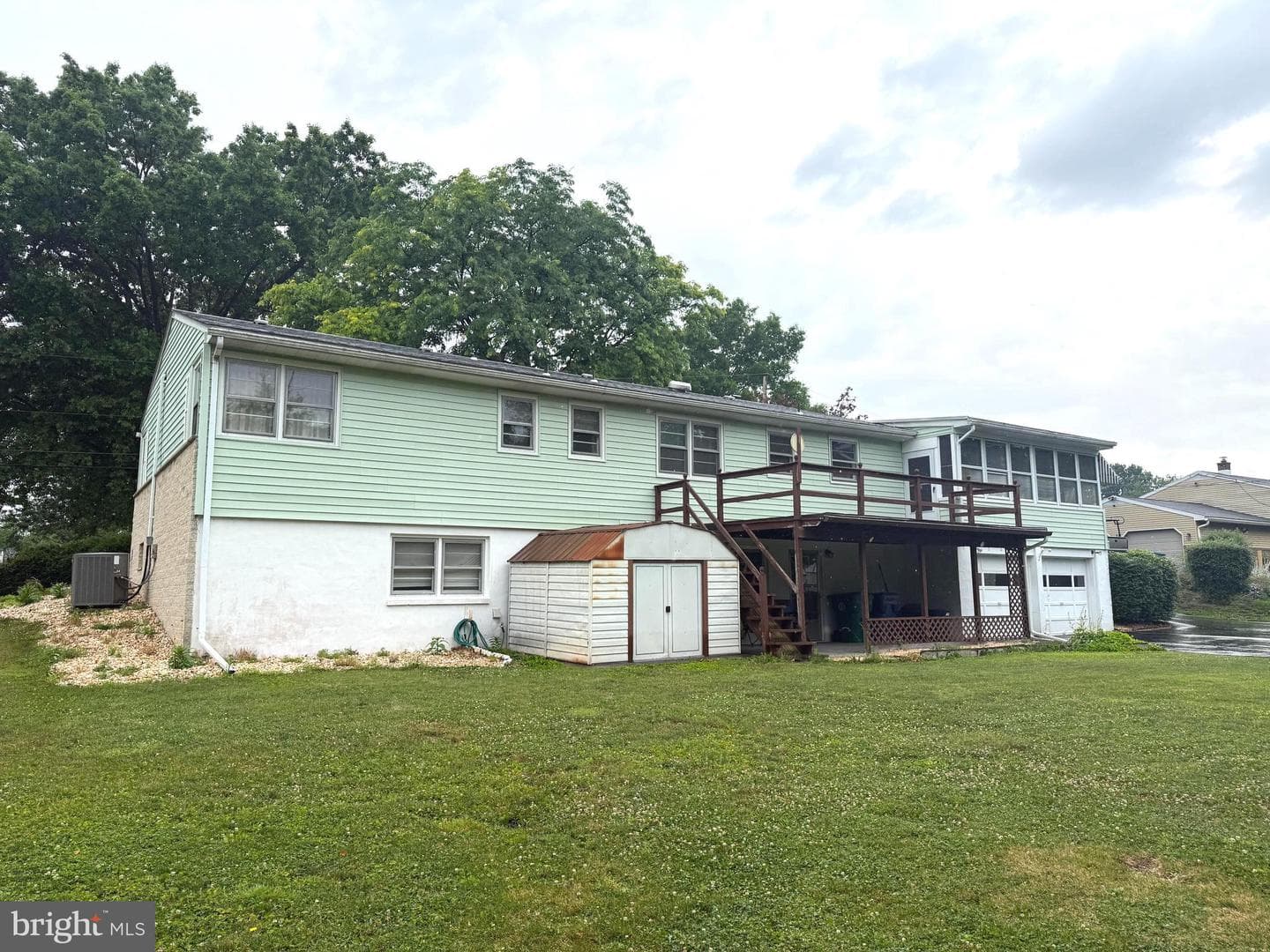 1141 Green Tree Road photo 3