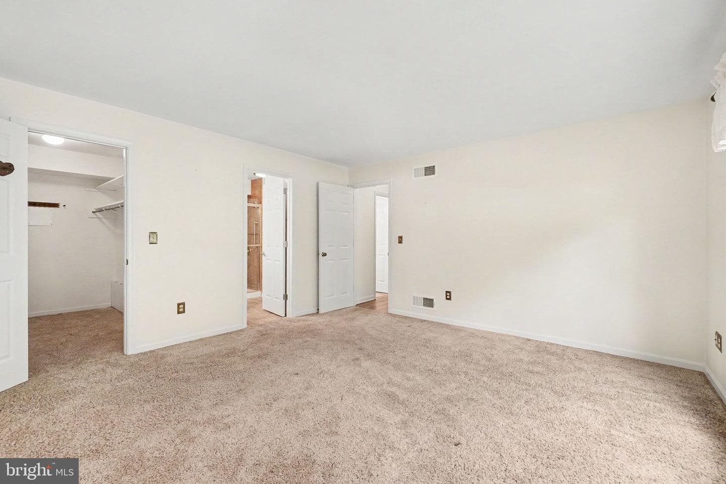 515 Roslaire Drive photo 15