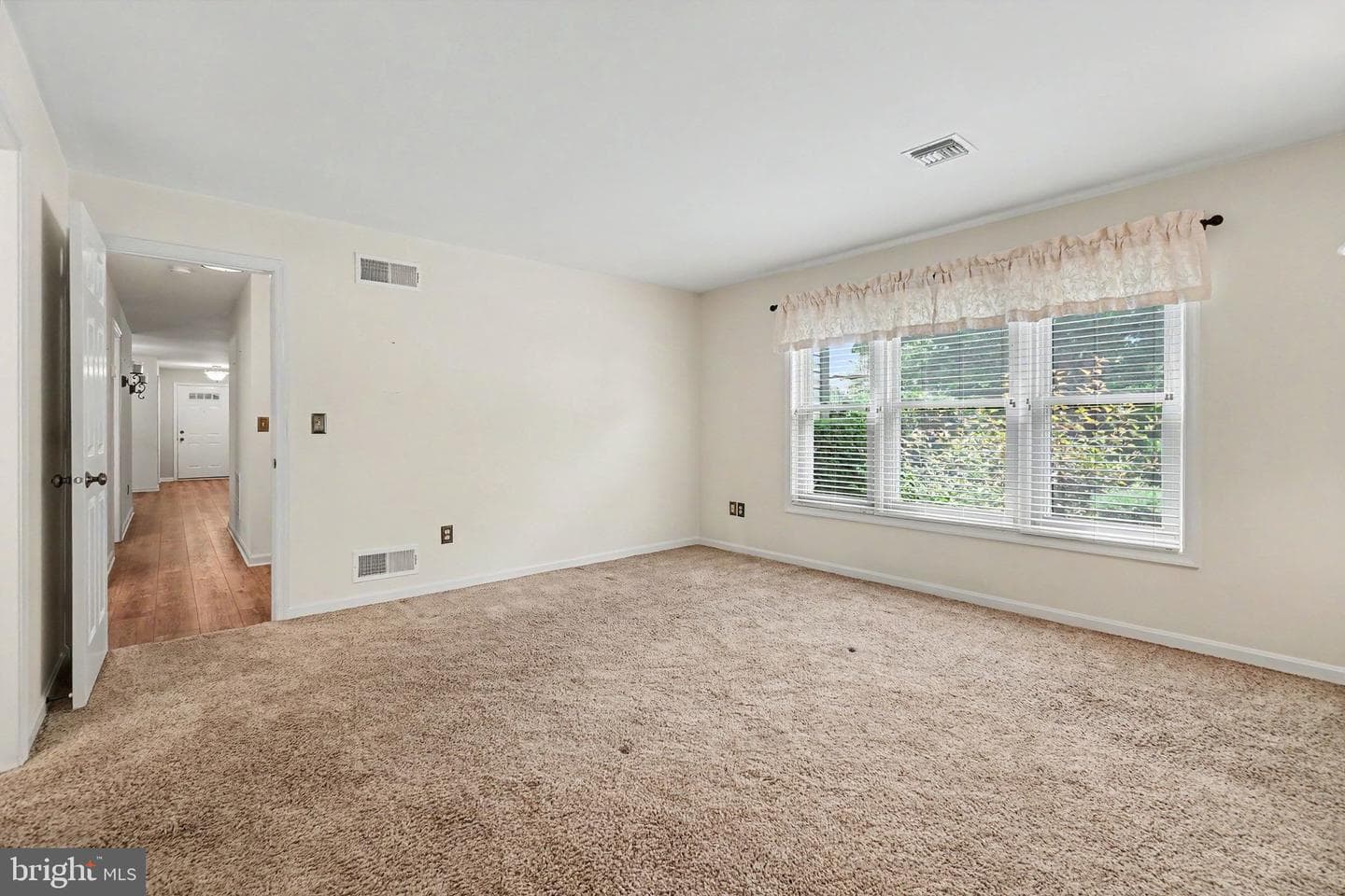 515 Roslaire Drive photo 22