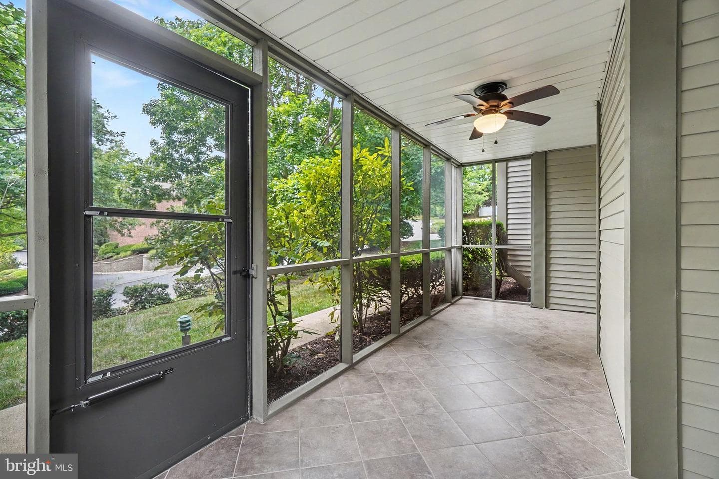 515 Roslaire Drive photo 28