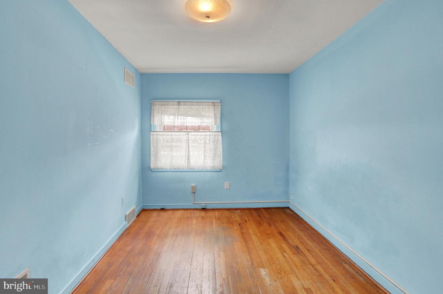 2473 Berryhill Street photo 14
