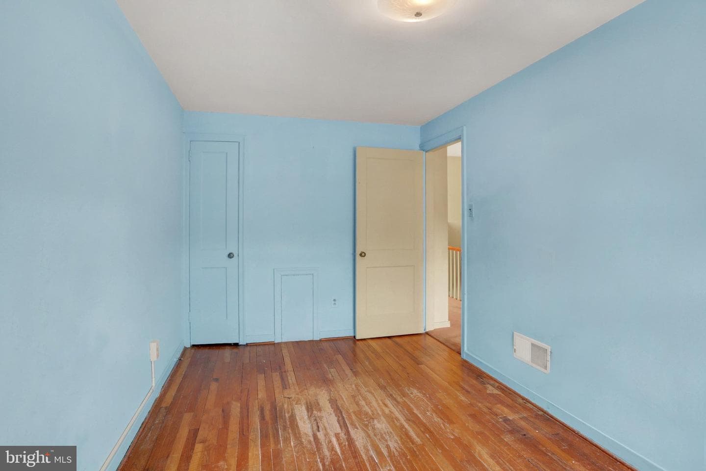 2473 Berryhill Street photo 15