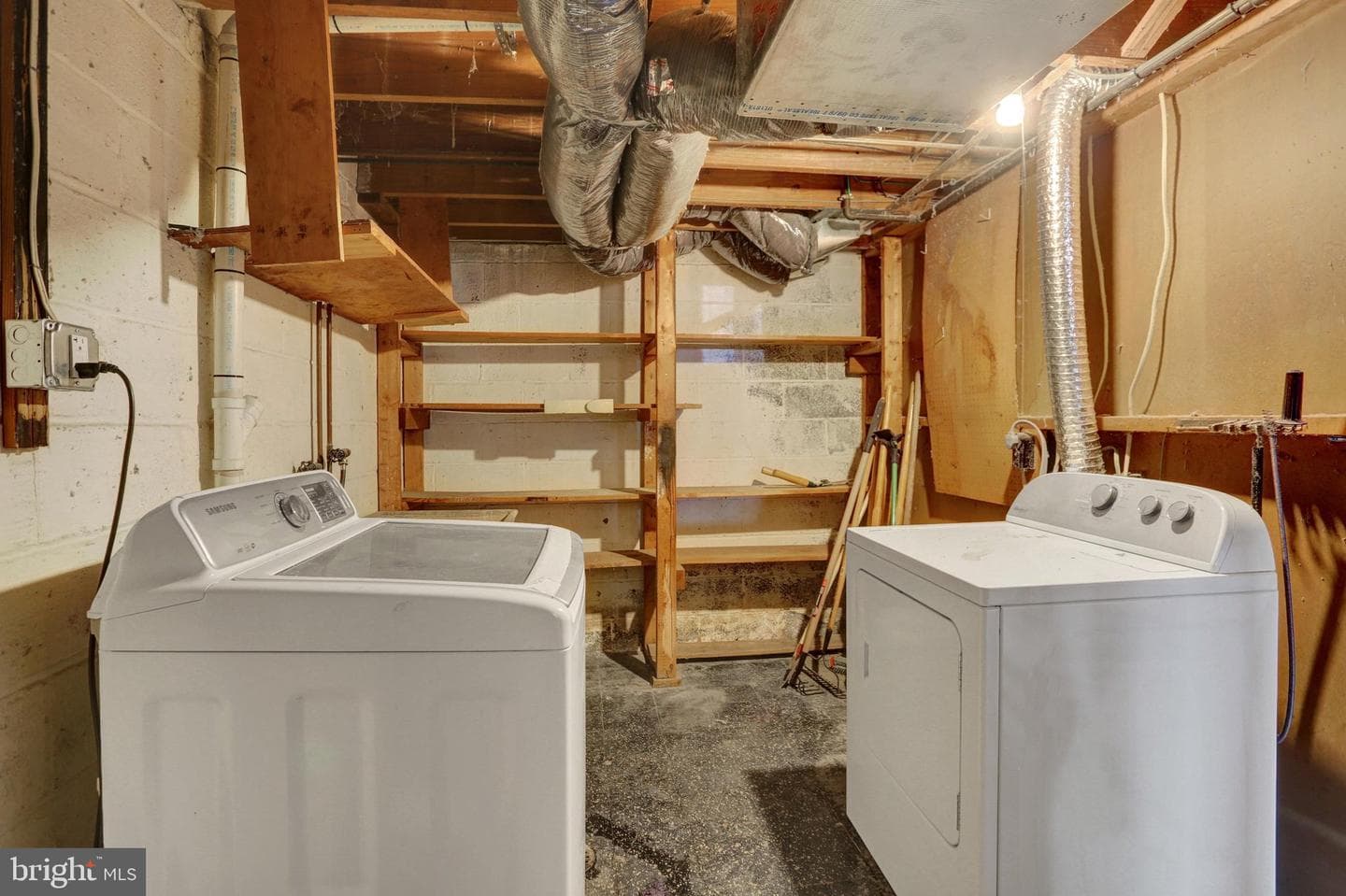2473 Berryhill Street photo 24