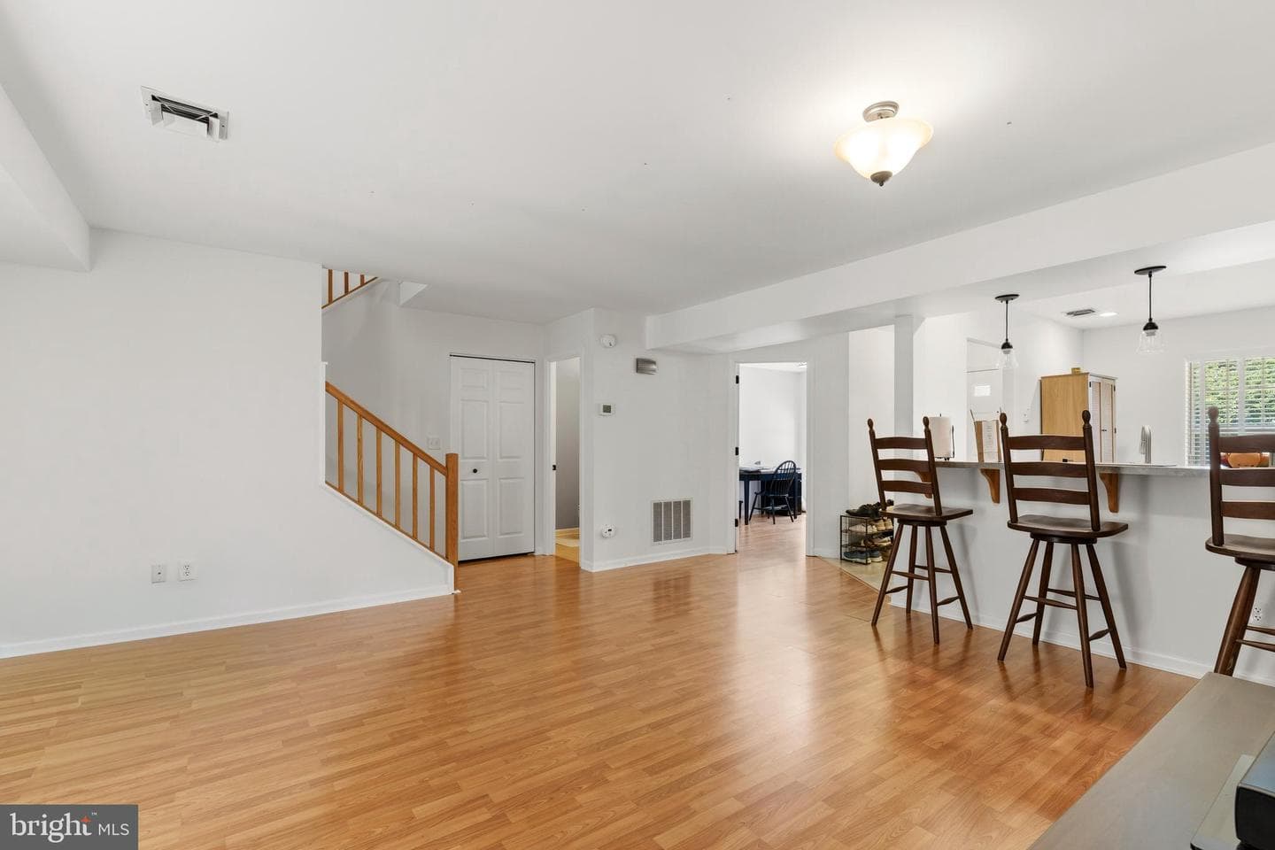 1819 Wexford Road photo 5