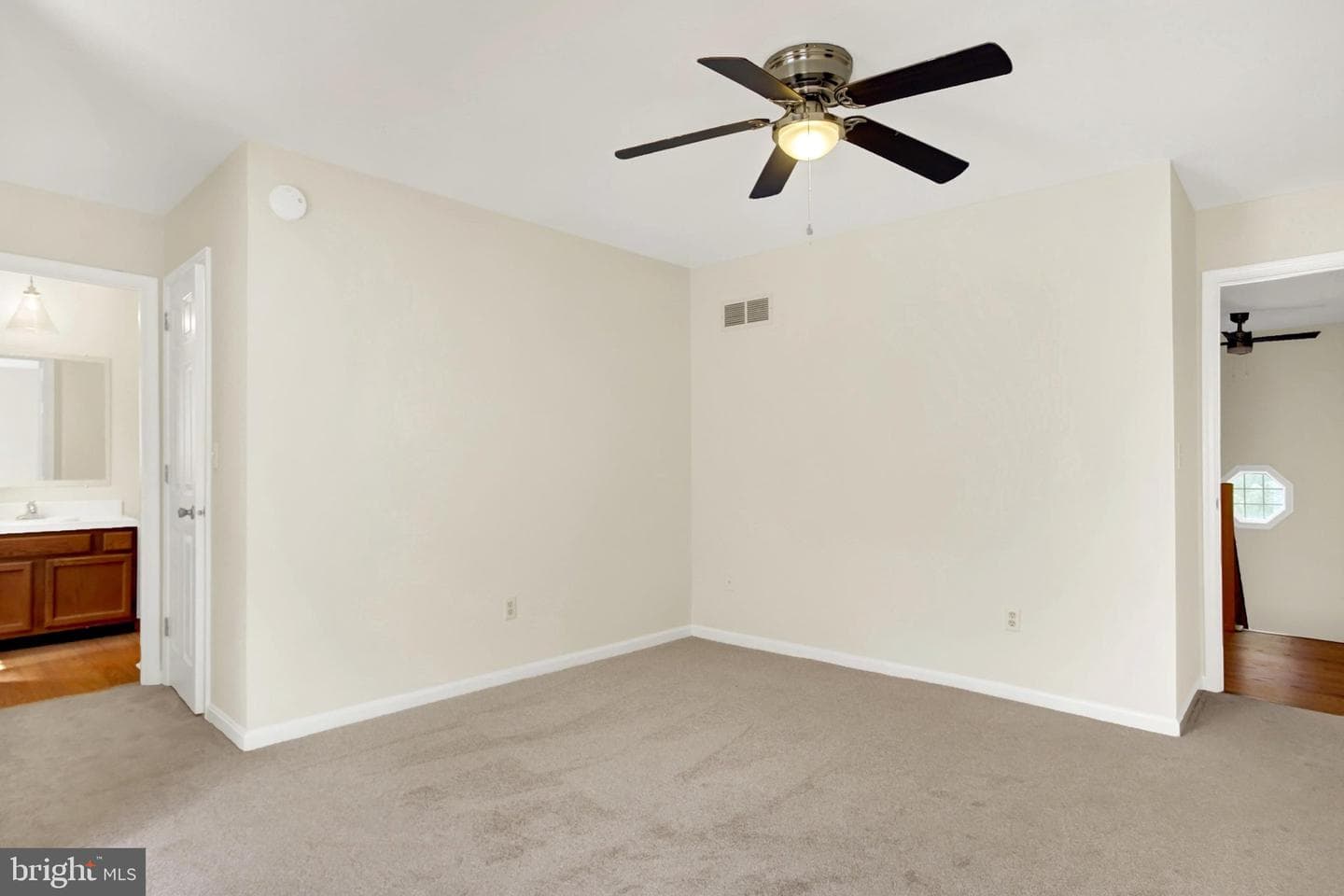 1807 Wexford Road photo 25
