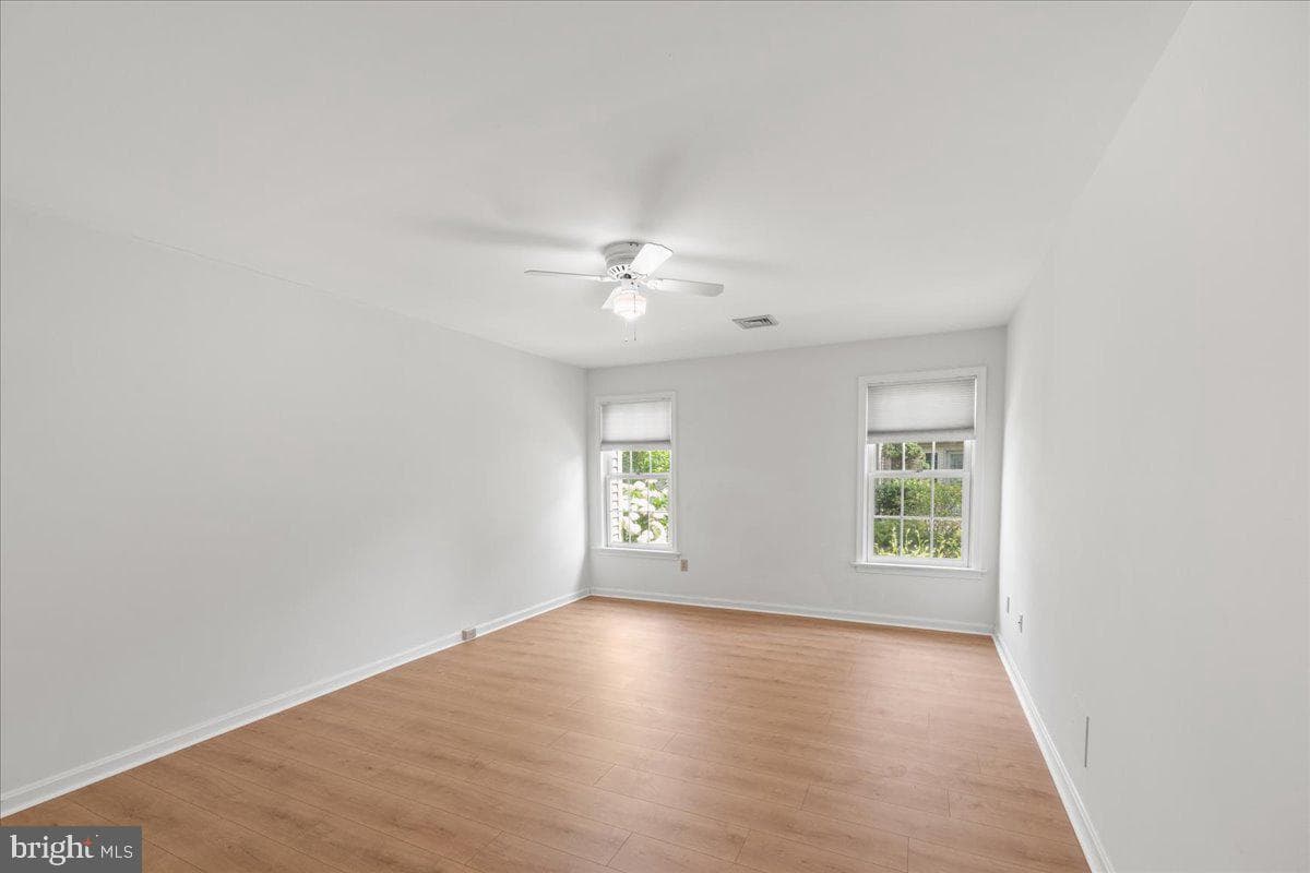 89 Cambridge Drive photo 24