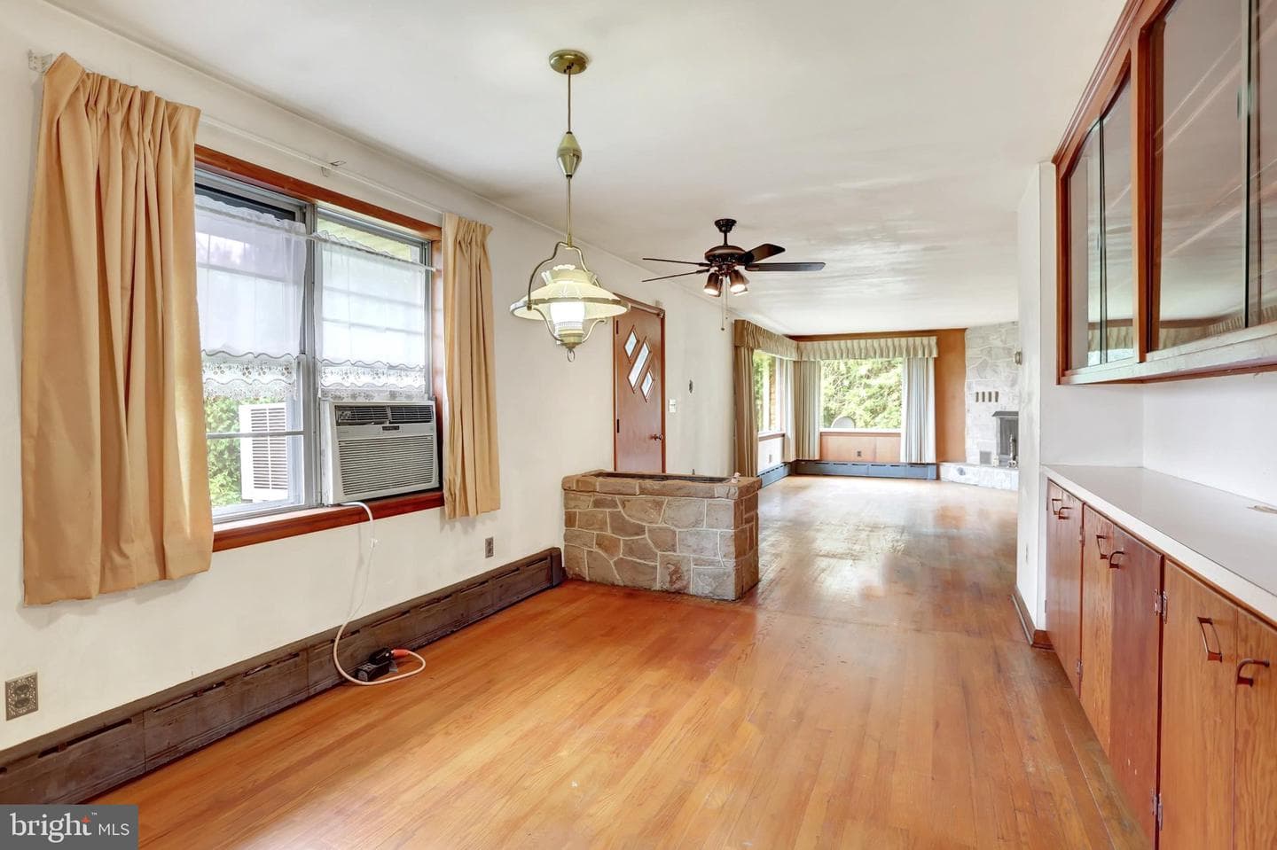 709 Erie Street photo 21