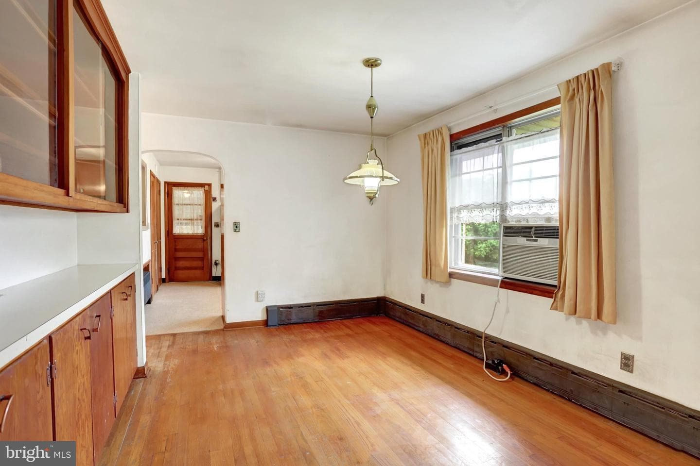 709 Erie Street photo 24