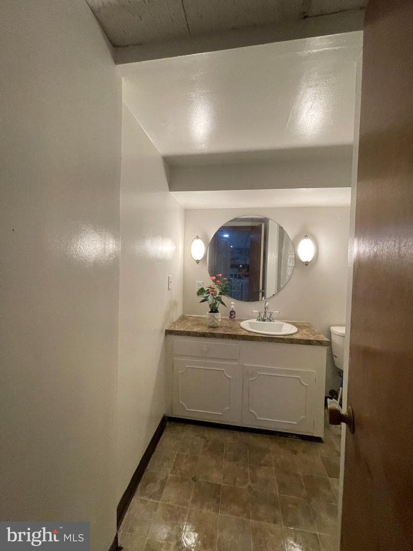 508 Alden Street photo 36