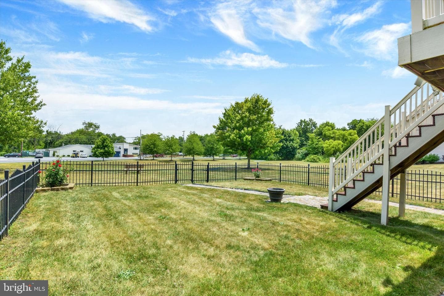 215 Brookridge Court photo 3