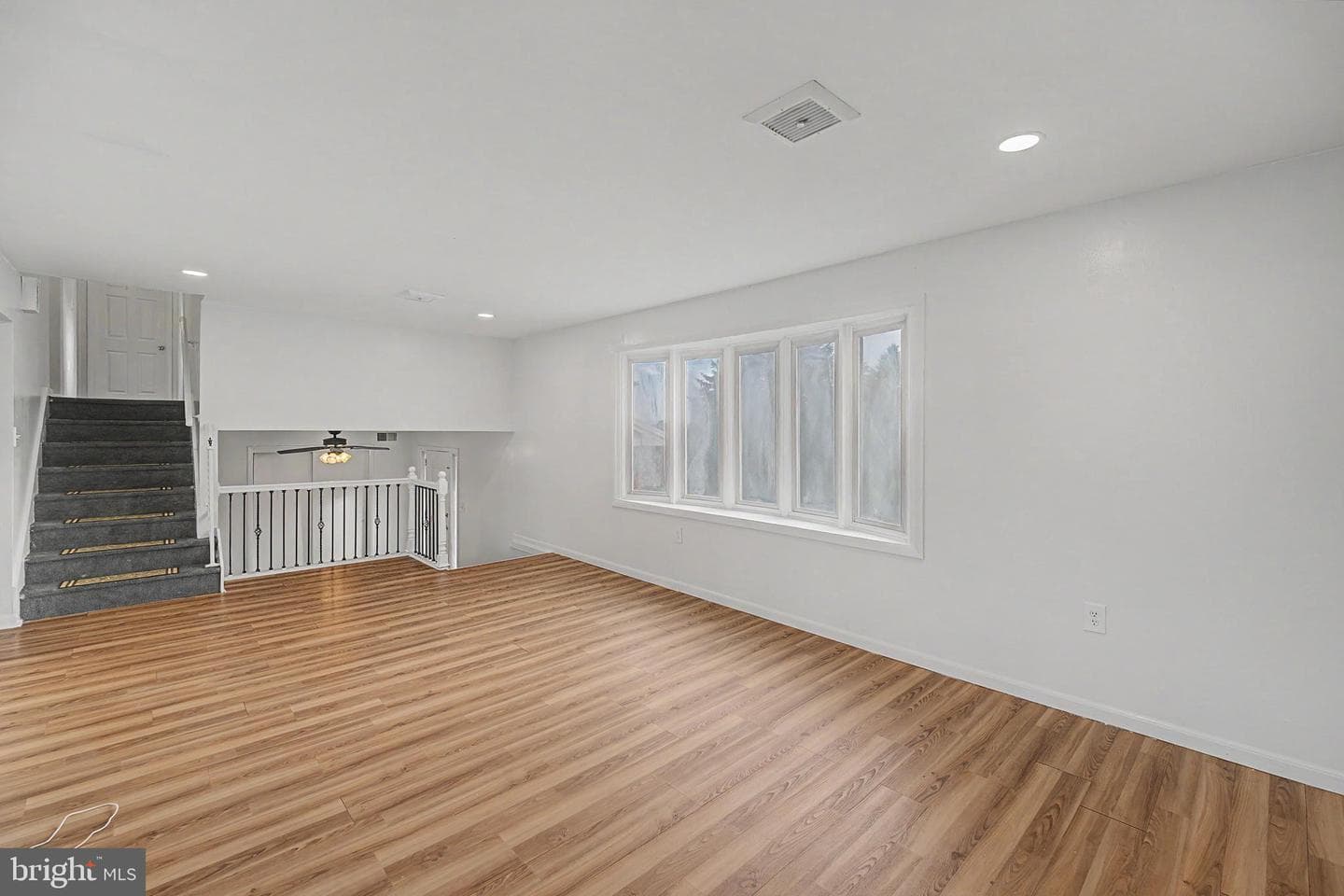 231 Eddington Avenue photo 5
