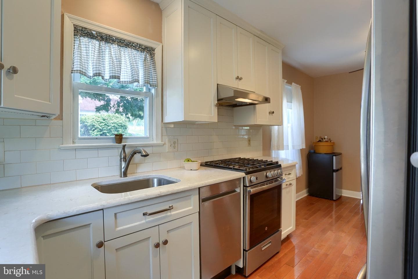 221 S 30th Street photo 10