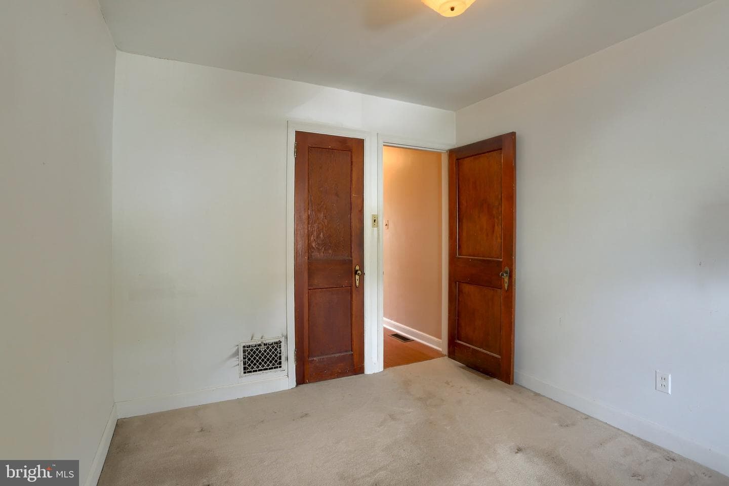 221 S 30th Street photo 16