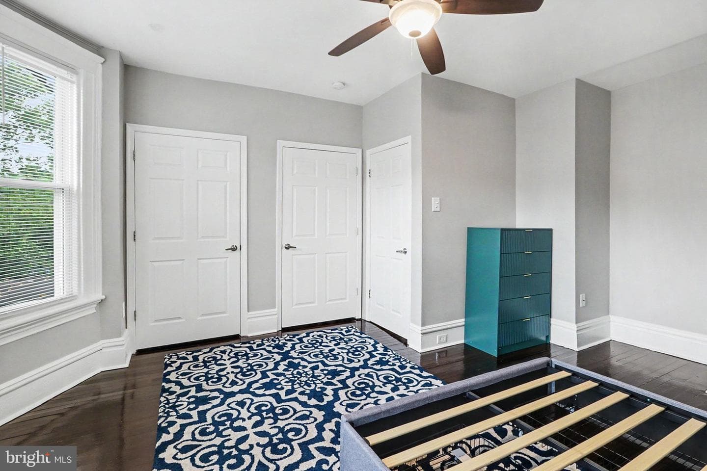 222 Emerald Street photo 27