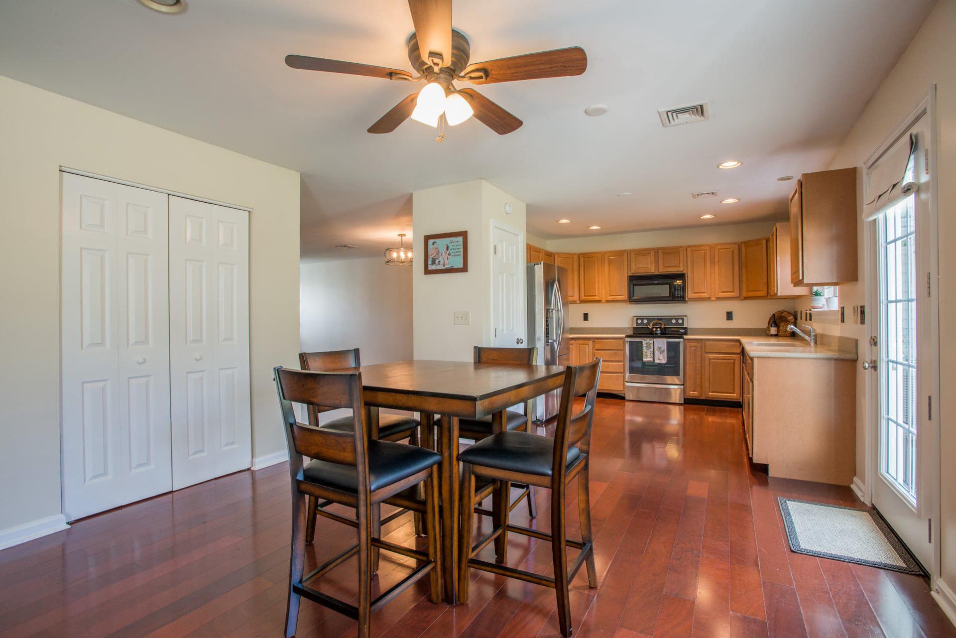 169 Peregrine Lane photo 6