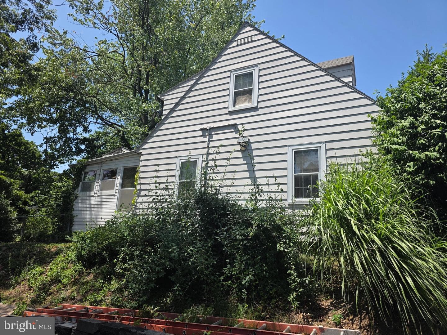 534 Benton Street photo 6