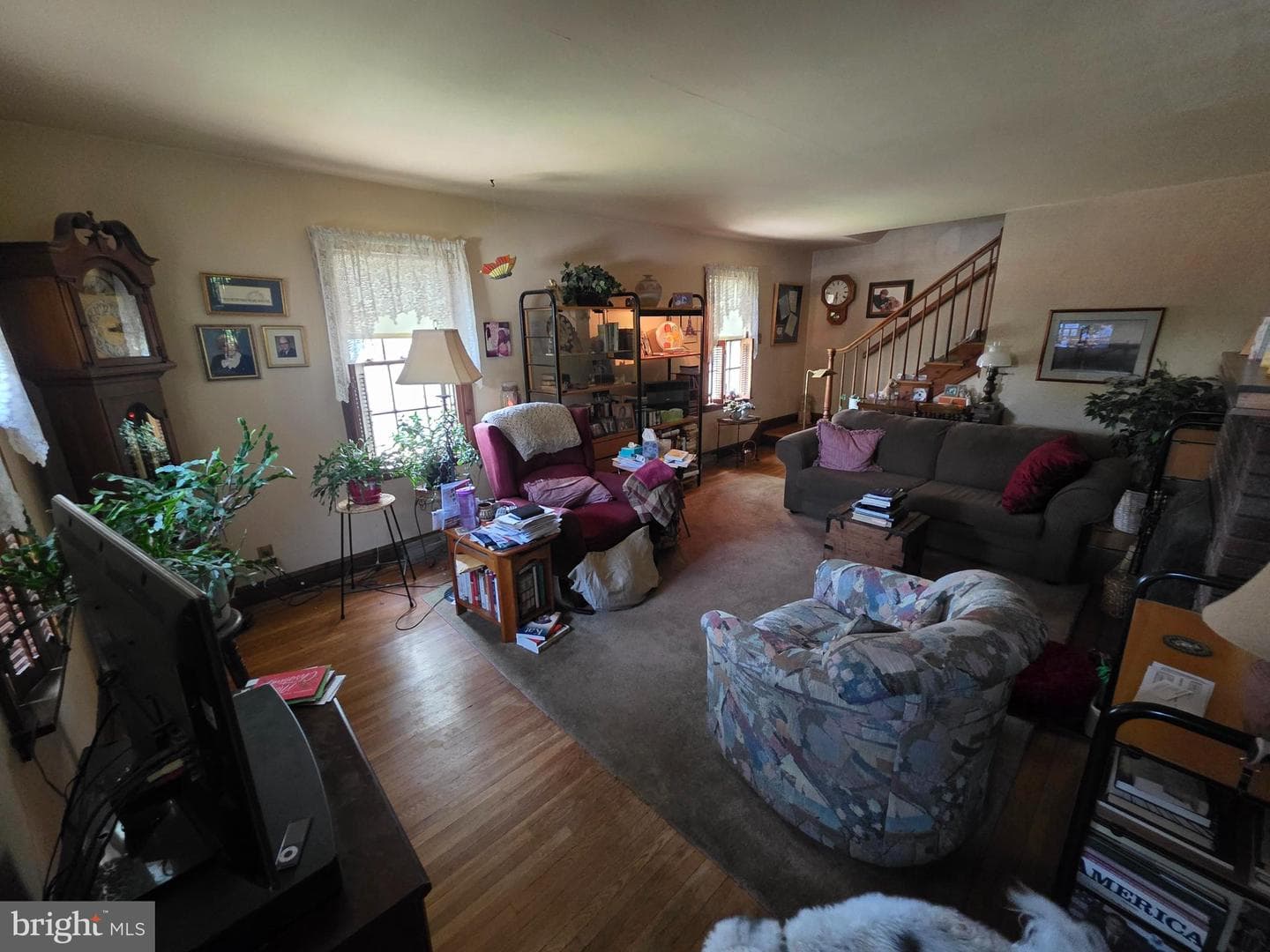 534 Benton Street photo 9