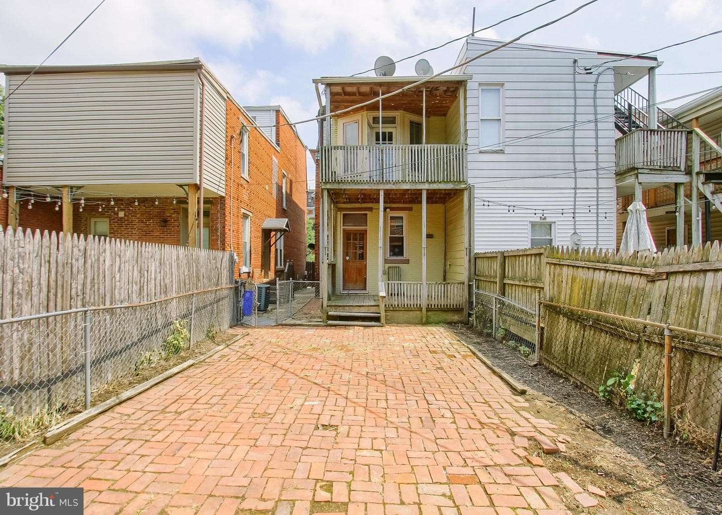 232 Peffer Street photo 7
