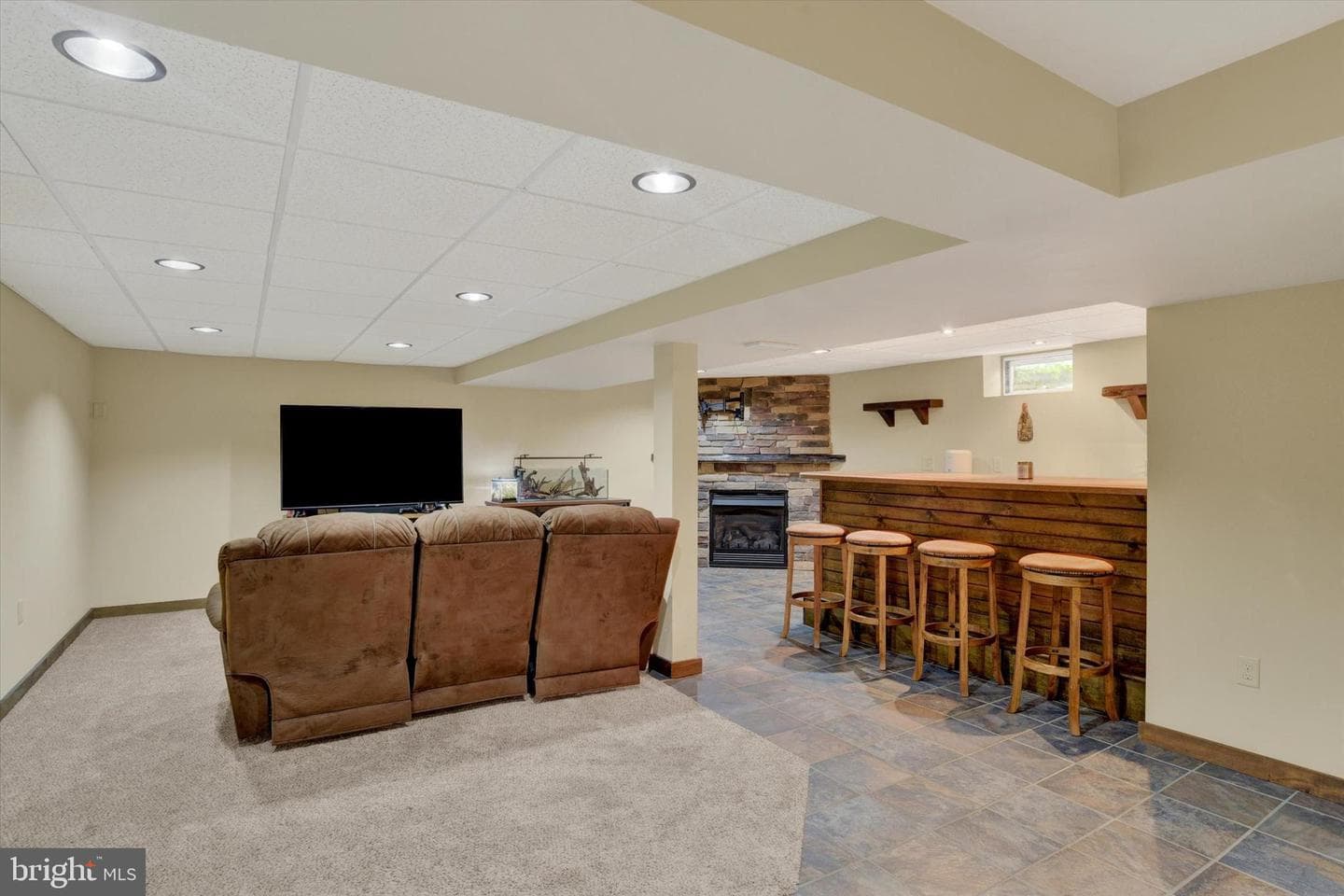 120 Denison Drive photo 20