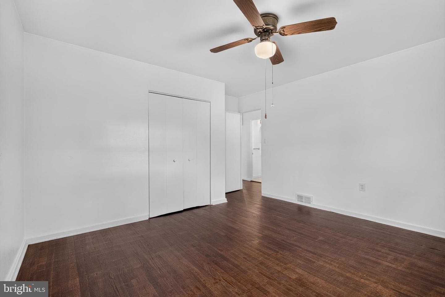 5595 Arminda Street photo 14