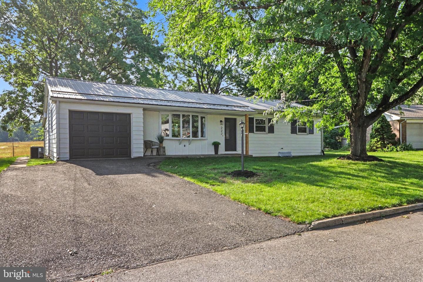 222 Robin Road photo 33
