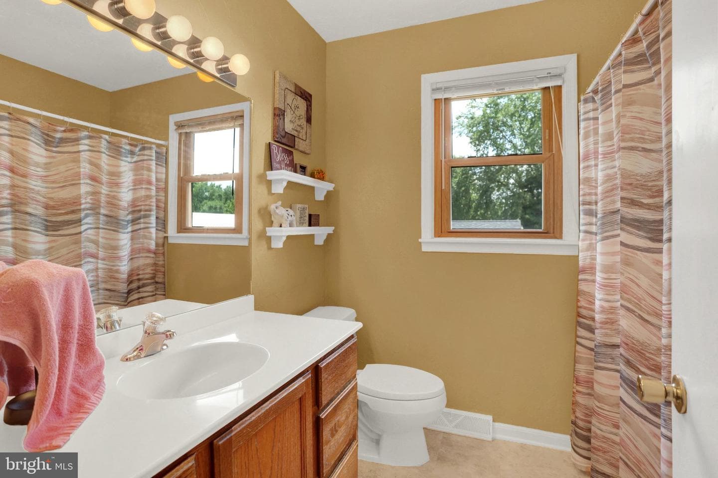 6207 Catherine Street photo 13