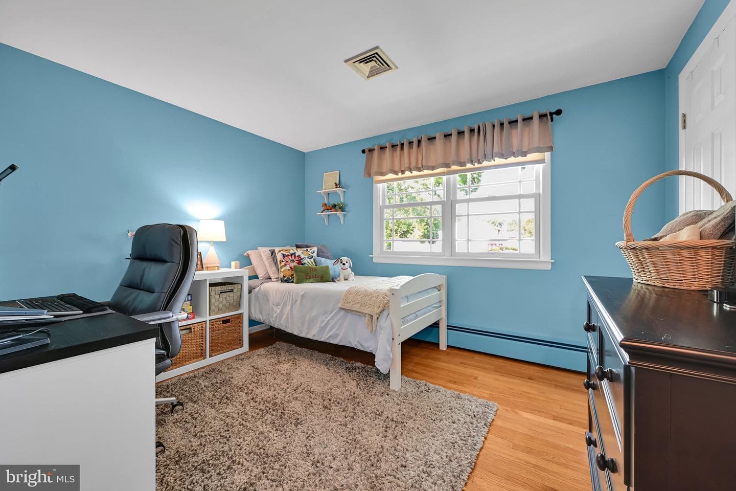 8 Sycamore Road photo 18