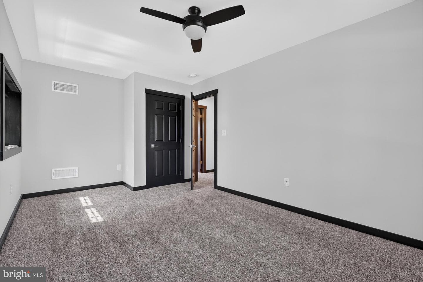 2026 Joann Avenue photo 32