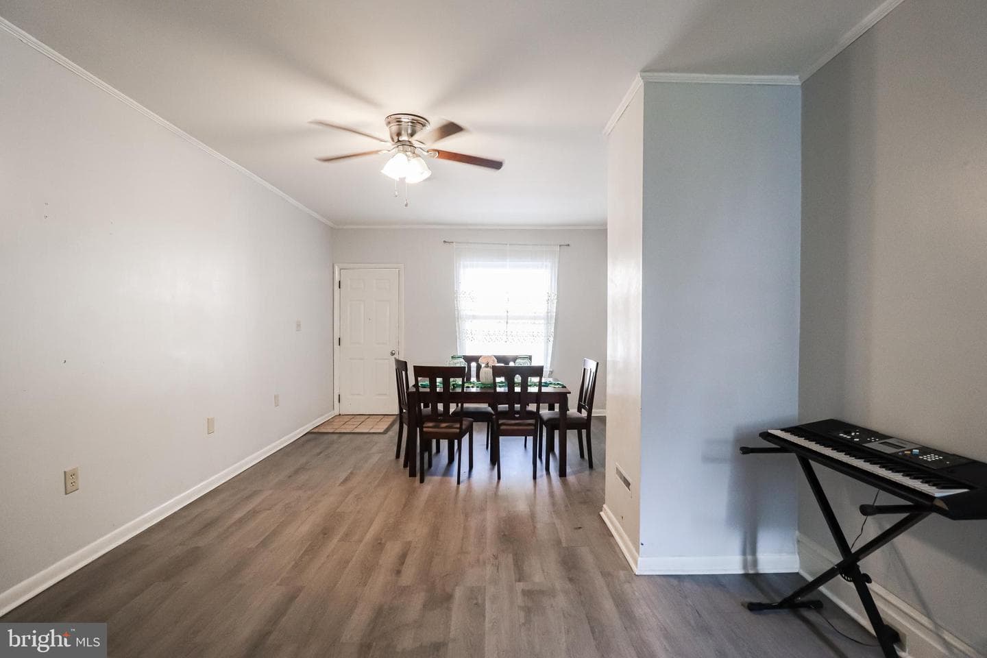 442 Crescent Street photo 6