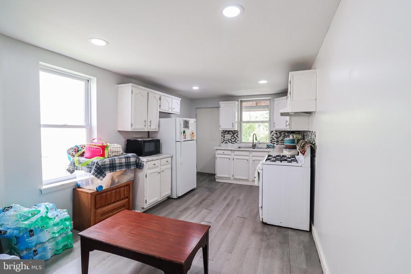 442 Crescent Street photo 8