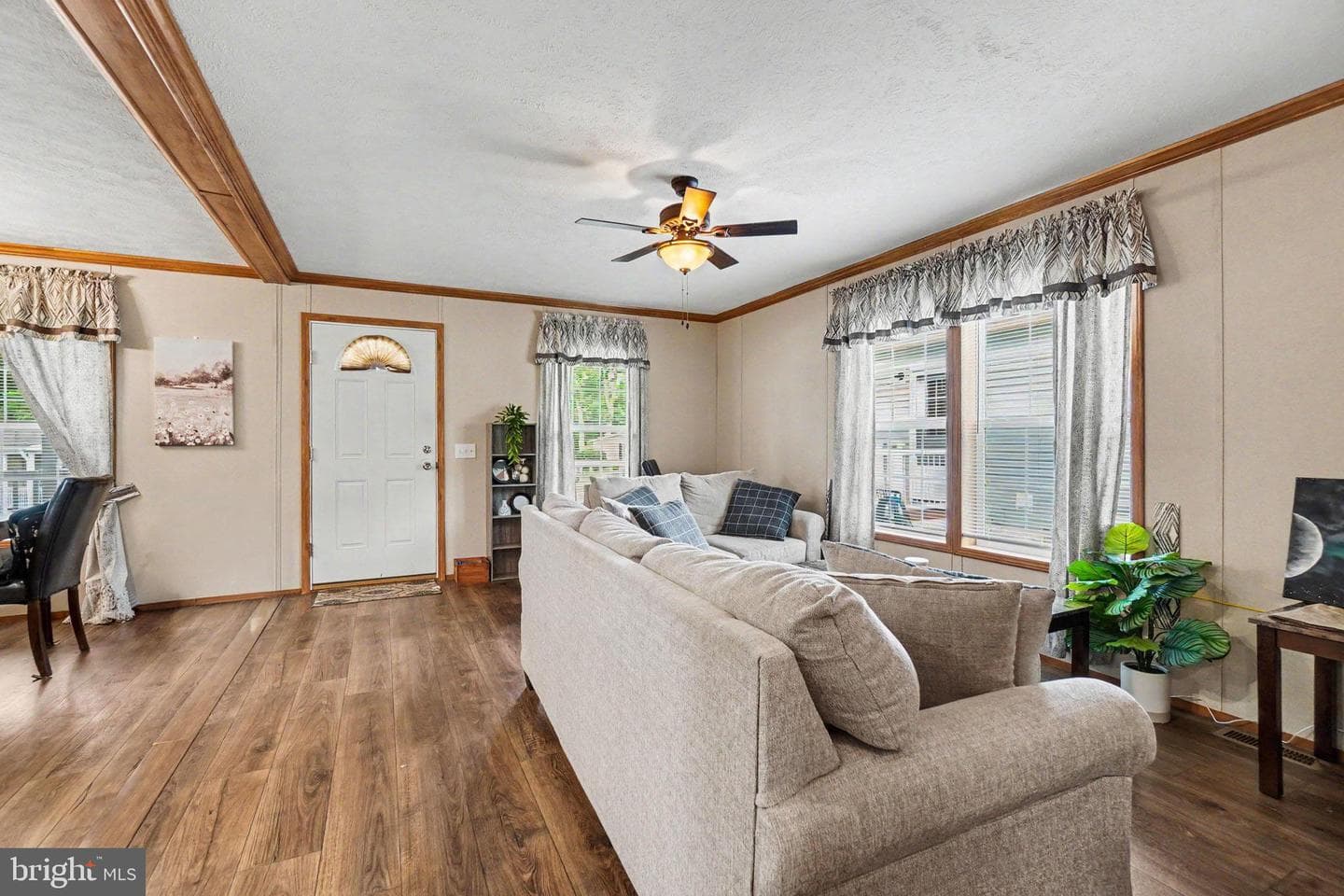 49 N Elmer Avenue photo 5