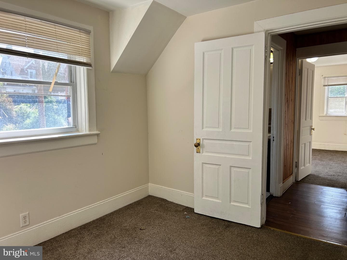 1502 Allison Street photo 16
