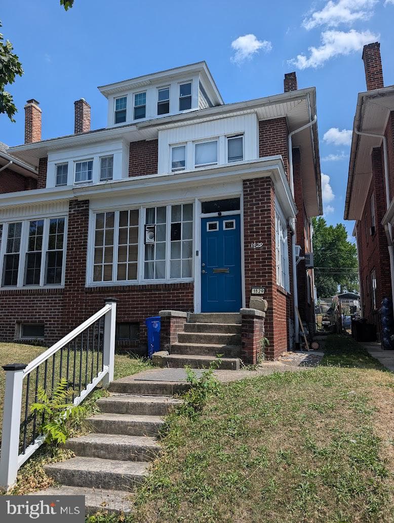 1829 State Street photo 1