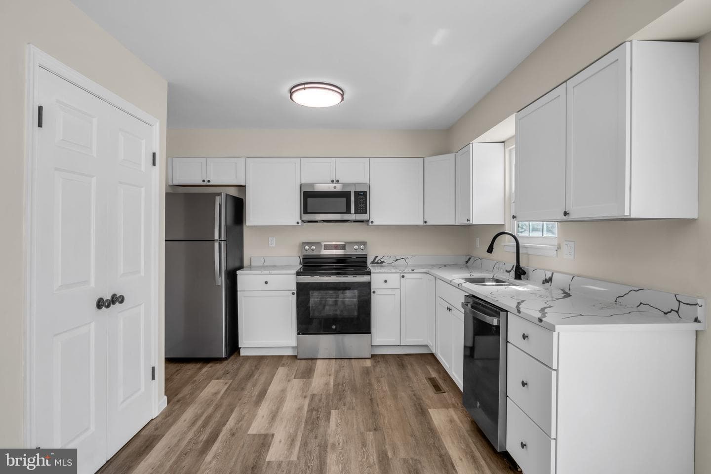 6129 Spring Knoll Drive photo 18