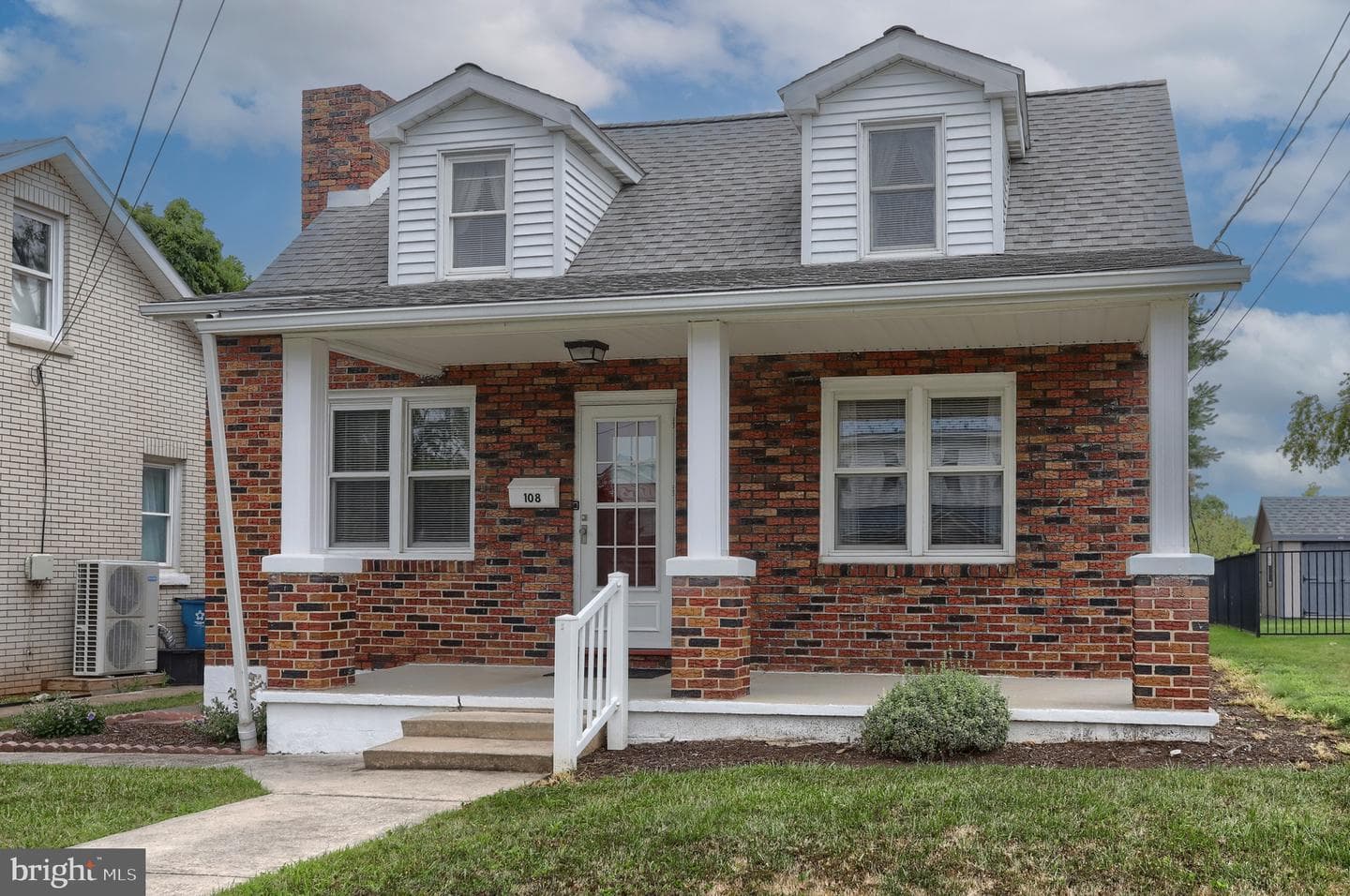 108 Ulrich Street photo 3