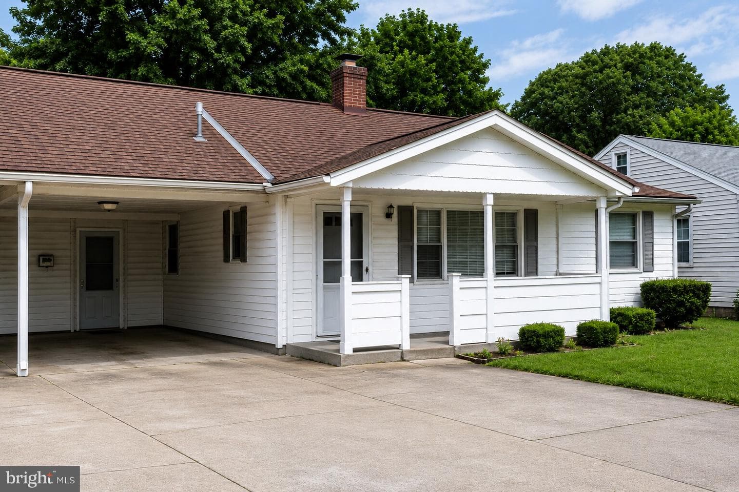 565 Lebo Street, Millersburg