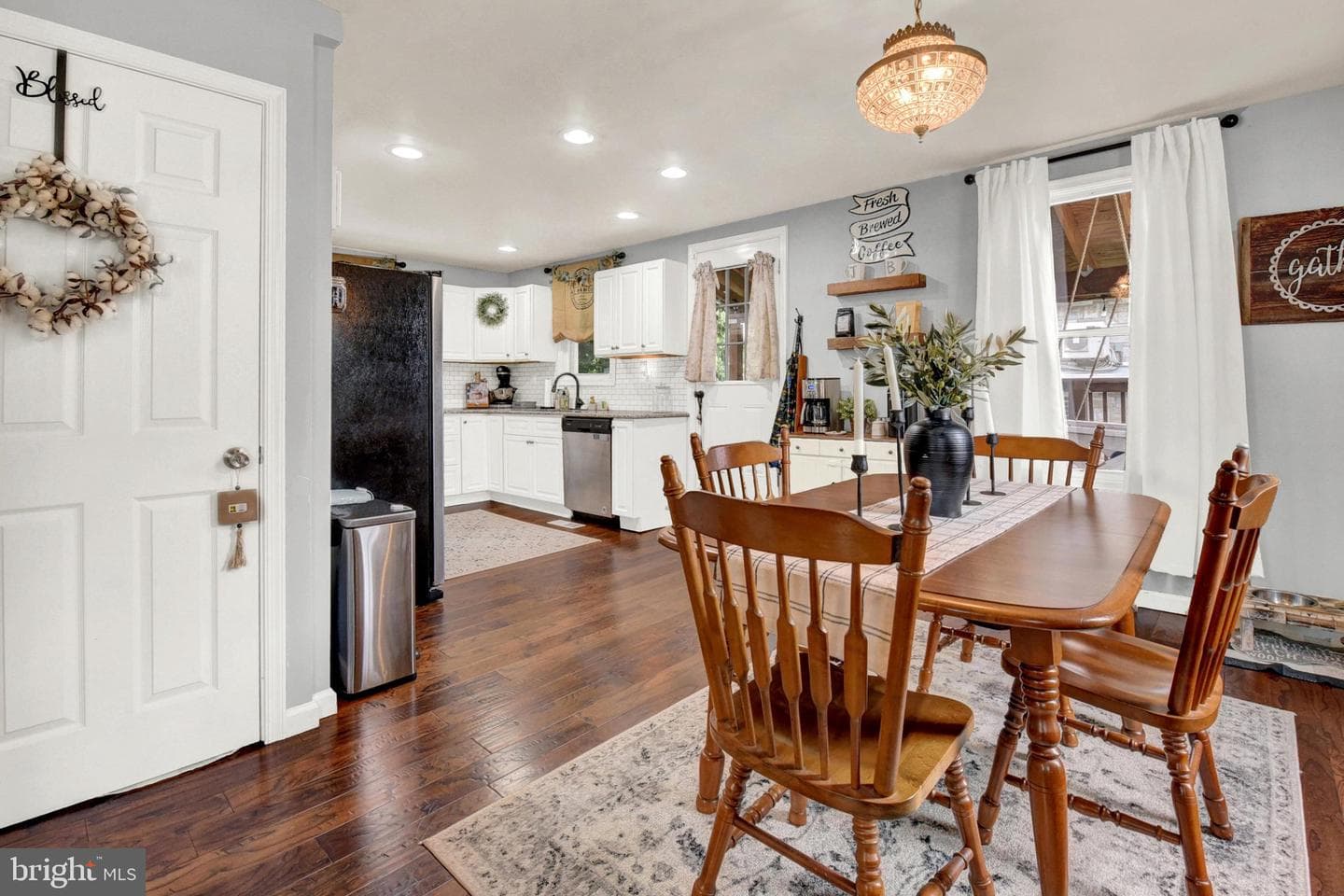 227 S Madison Street photo 14