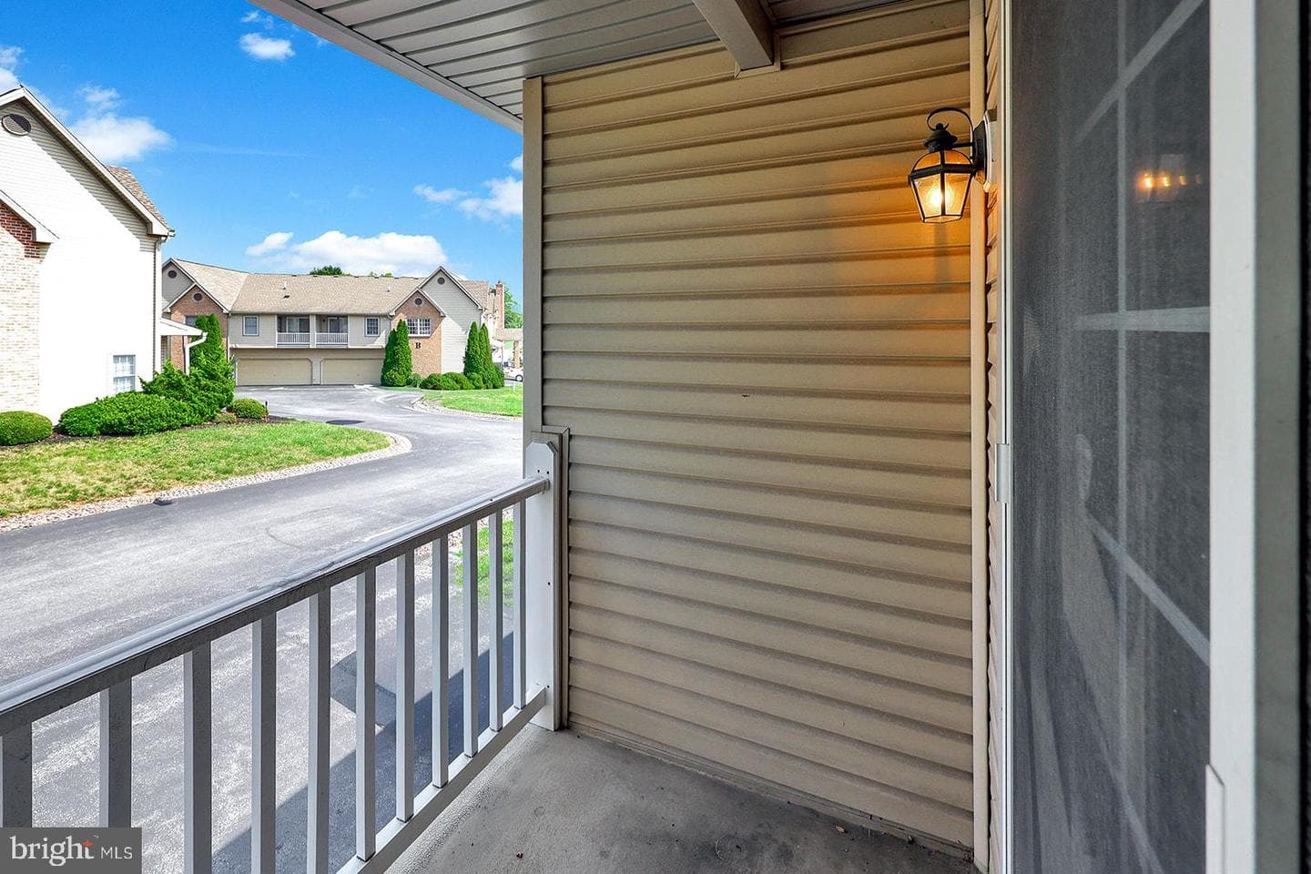 4545 Deer Path Road photo 22