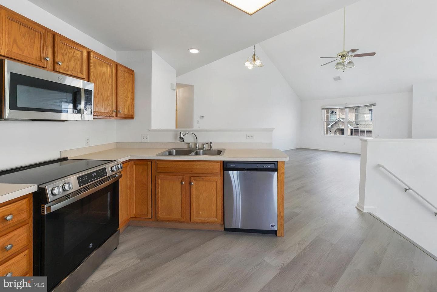 4545 Deer Path Road photo 7