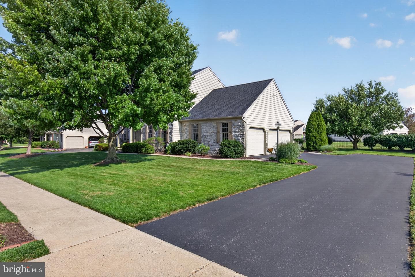 7668 Aynlee Way photo 57