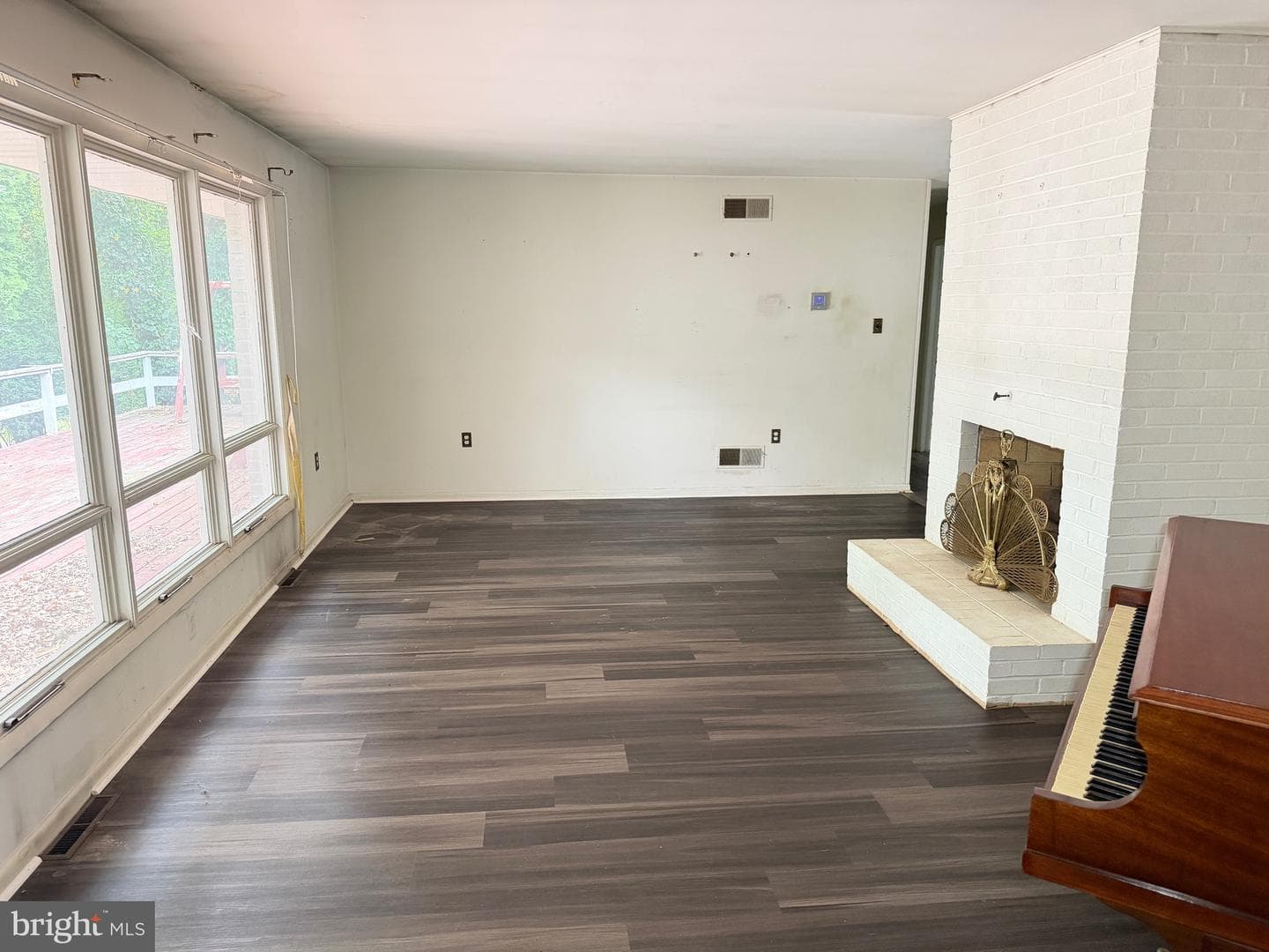4005 Fargreen Road photo 4