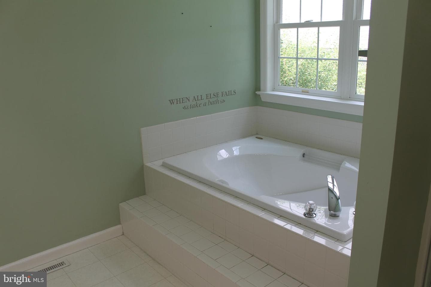 115 Doreen Drive photo 24