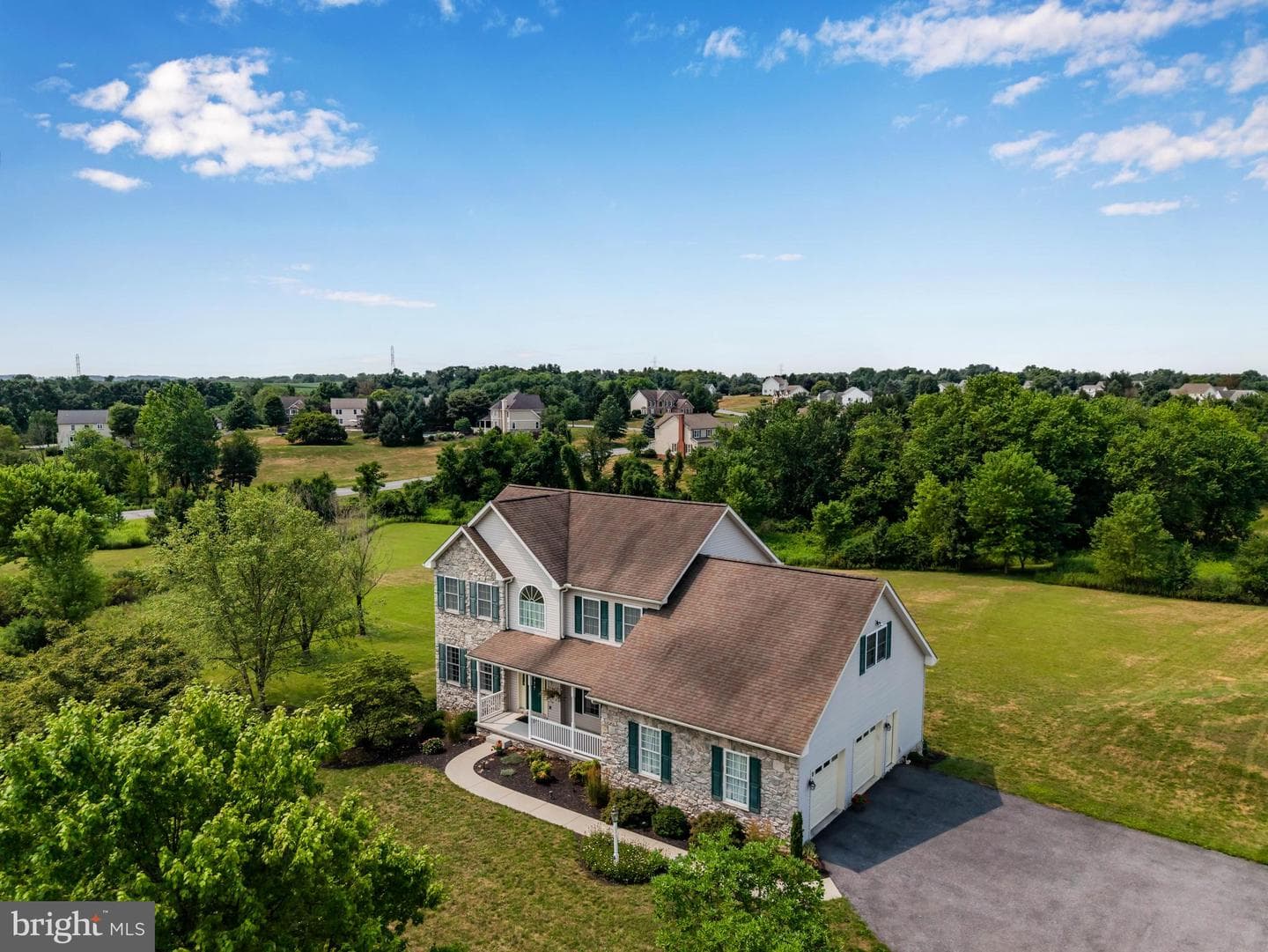 410 Pheasant Road photo 3