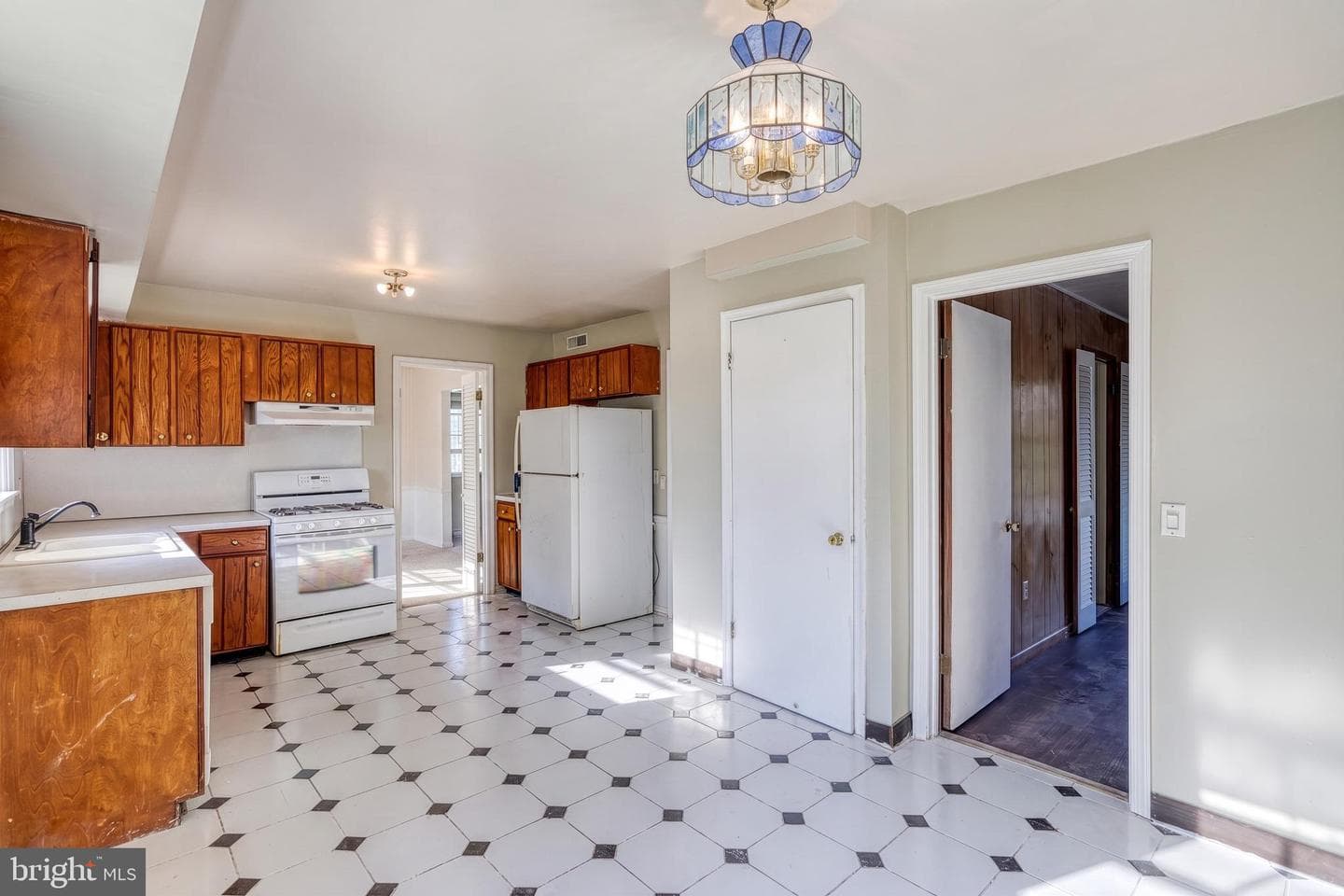 641 S 61st Street photo 15