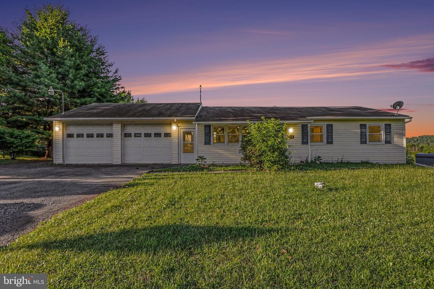 3012 Schoolhouse Road photo 2