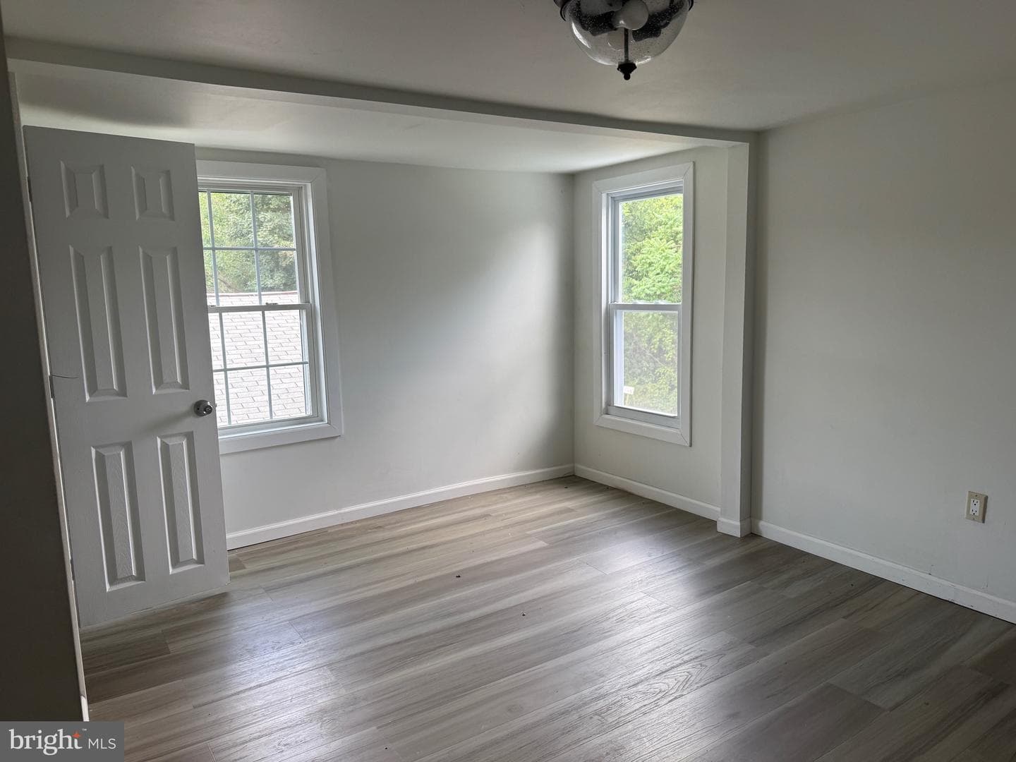 532 Ridge Street photo 17
